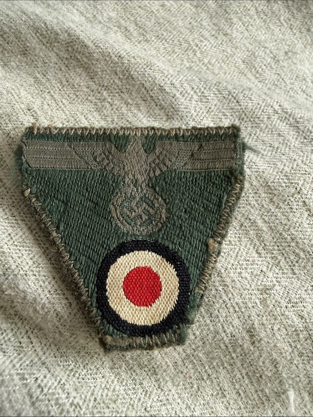 WWII German Army (Heer) M53 Cap Trapezoid Insignia
